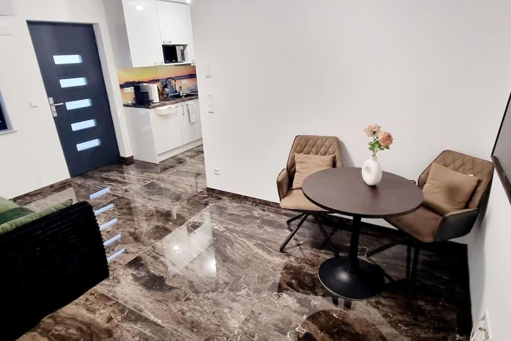 Einliegerwohnung Neu In Vaihingen Enz Horrheim Zewnętrze zdjęcie